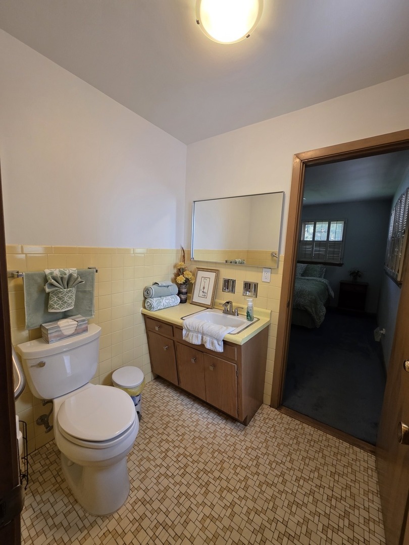 6124 W Berteau Avenue, Chicago, IL 60634