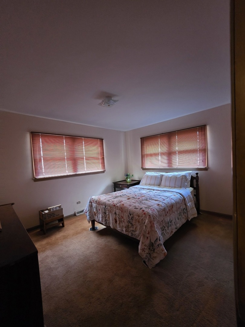 6124 W Berteau Avenue, Chicago, IL 60634