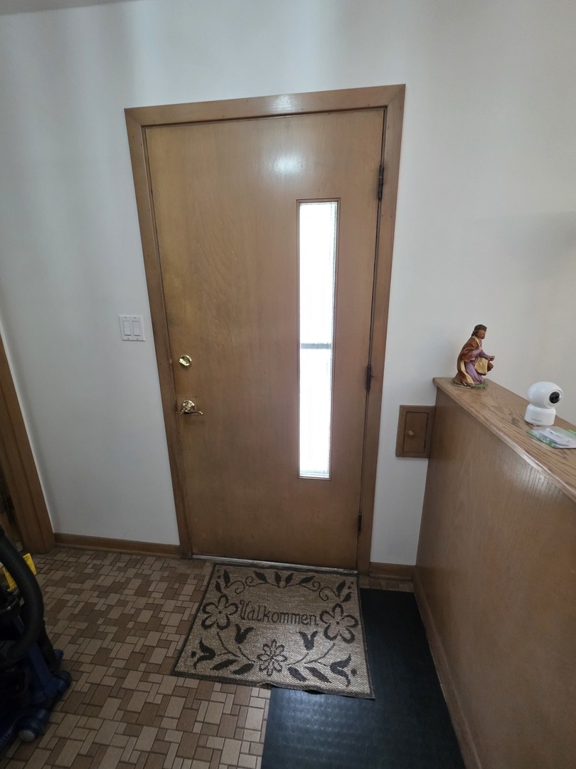 6124 W Berteau Avenue, Chicago, IL 60634