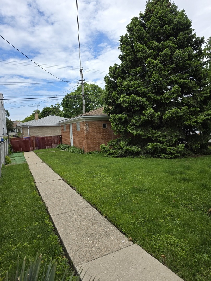 6124 W Berteau Avenue, Chicago, IL 60634