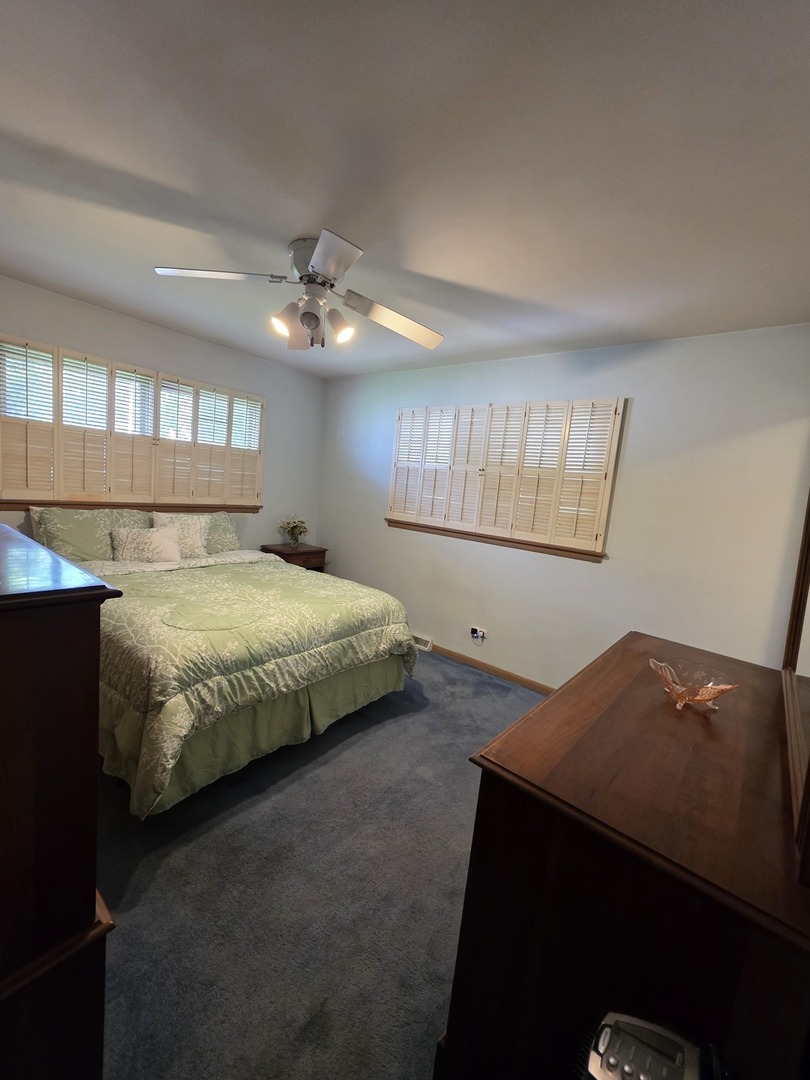 6124 W Berteau Avenue, Chicago, IL 60634