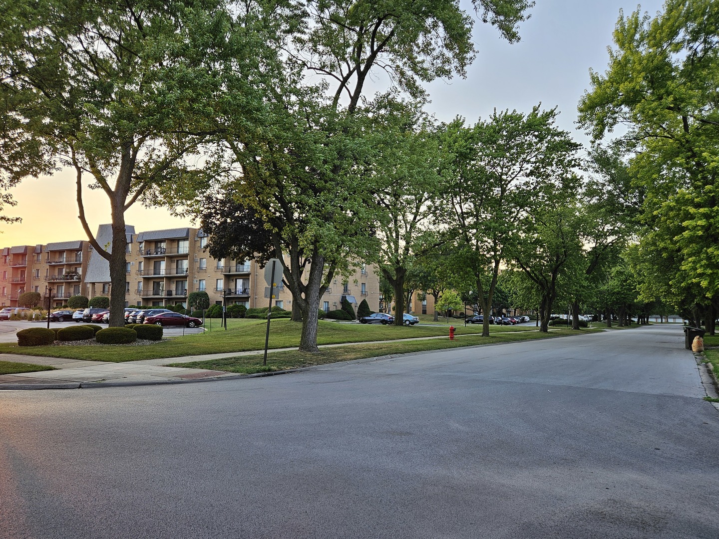 931 W Arquilla Drive #415, Glenwood, IL 60425