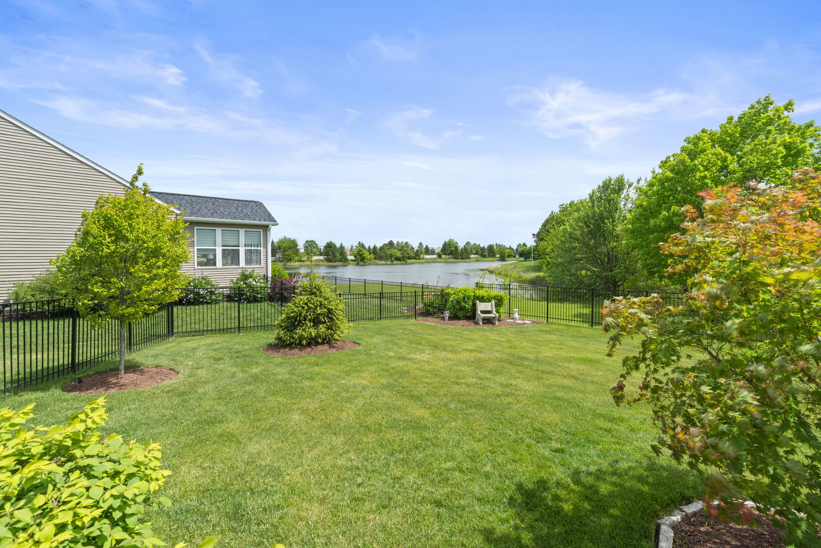 2615 Camden Street, Geneva, IL 60134