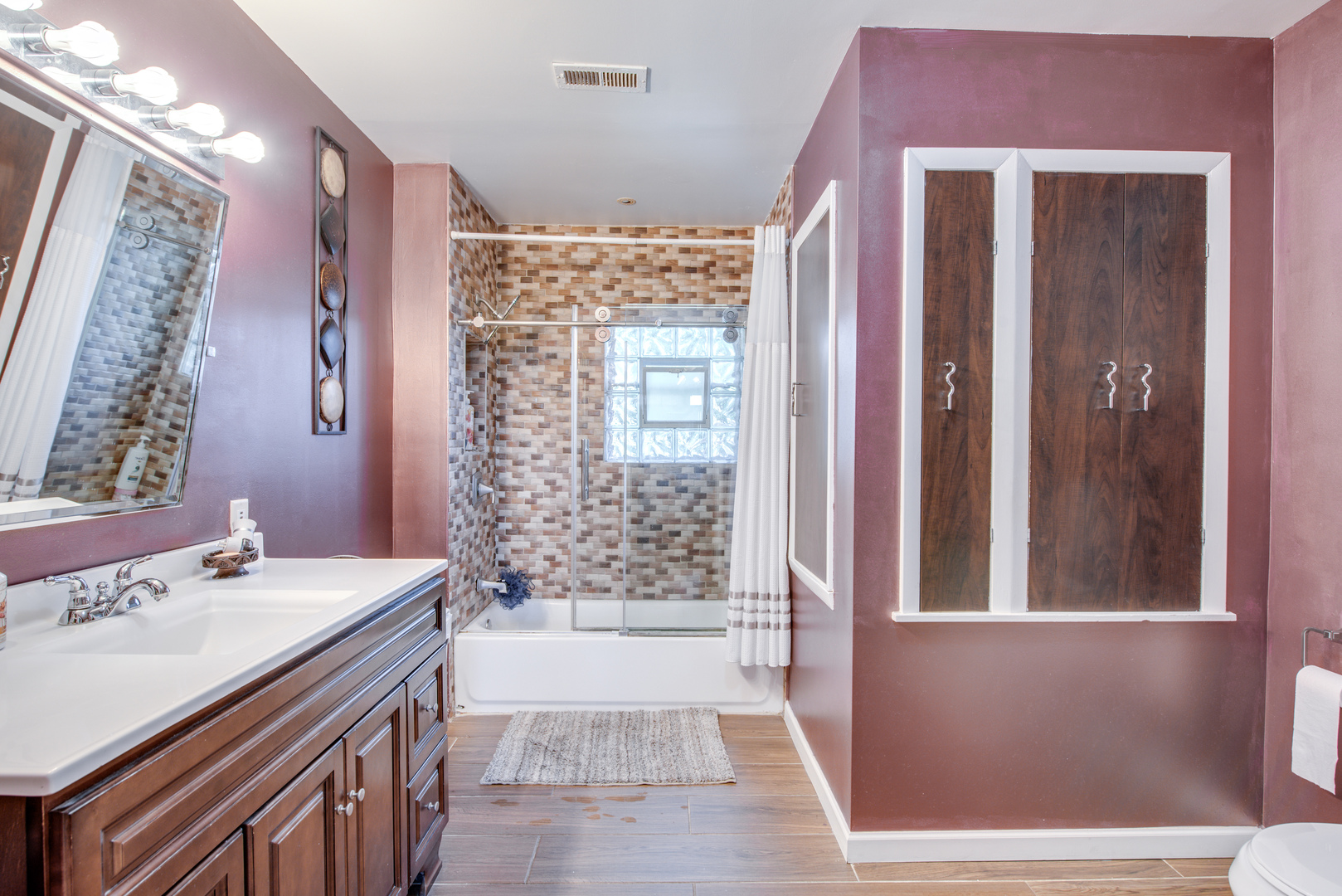 2105 Caton Farm Road, Crest Hill, IL 60403