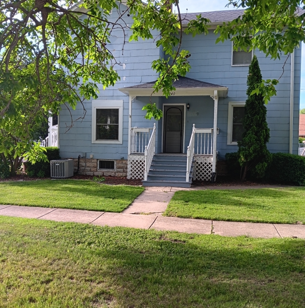 240 W Grant Street, Waterman, IL 60556