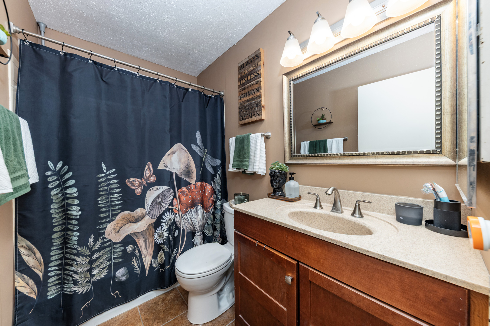 2222 S Stewart Avenue #4K, Lombard, IL 60148