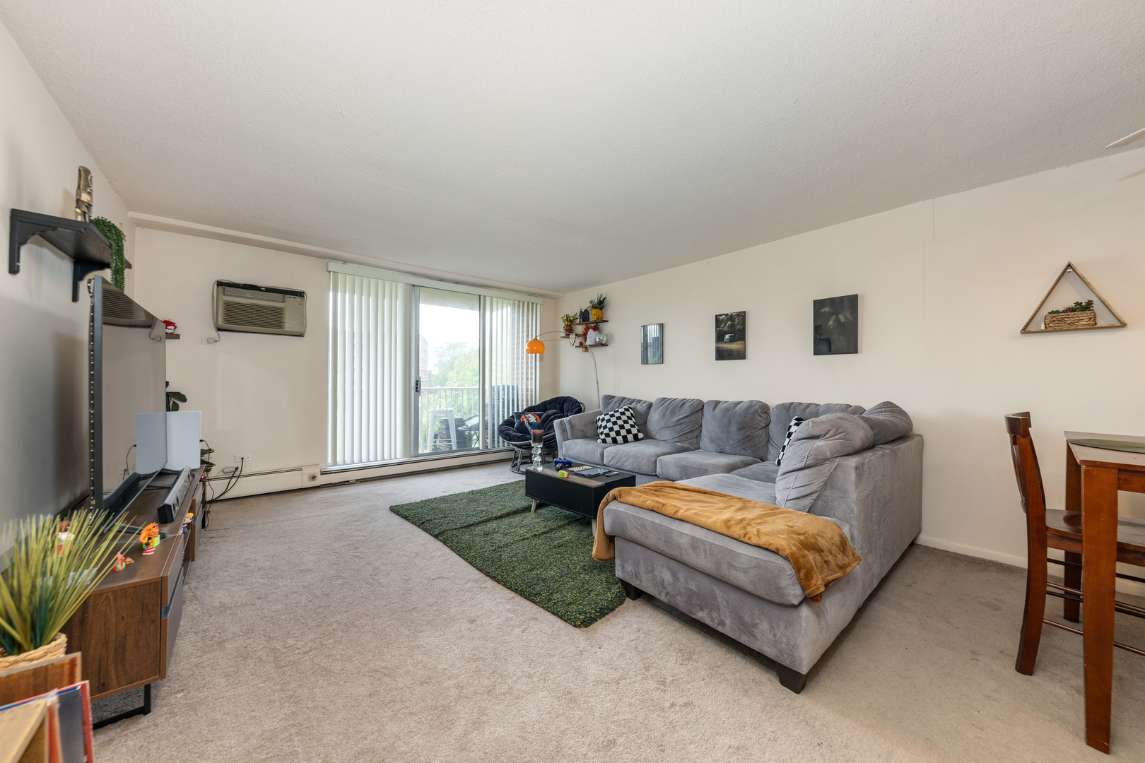 2222 S Stewart Avenue #4K, Lombard, IL 60148