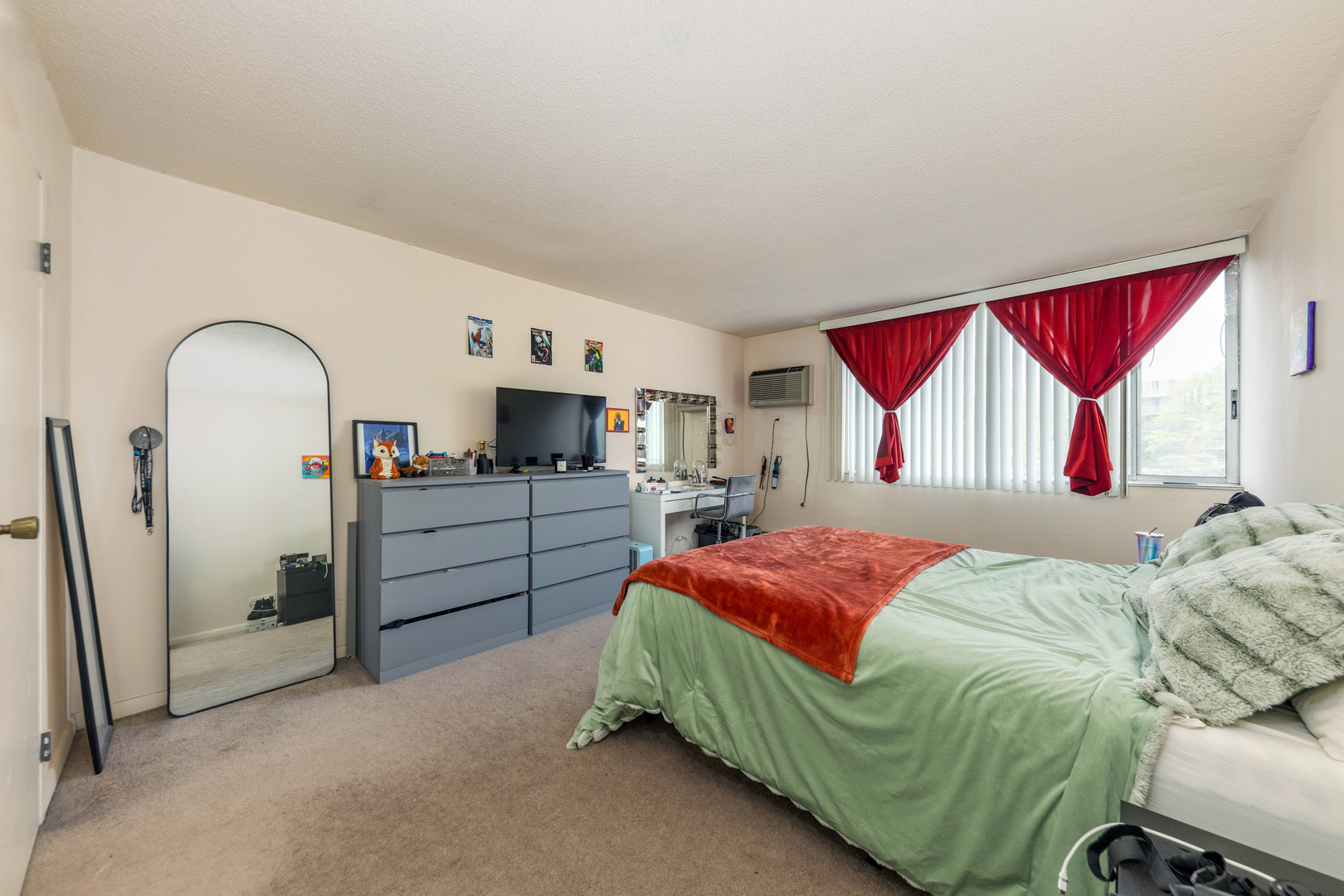 2222 S Stewart Avenue #4K, Lombard, IL 60148