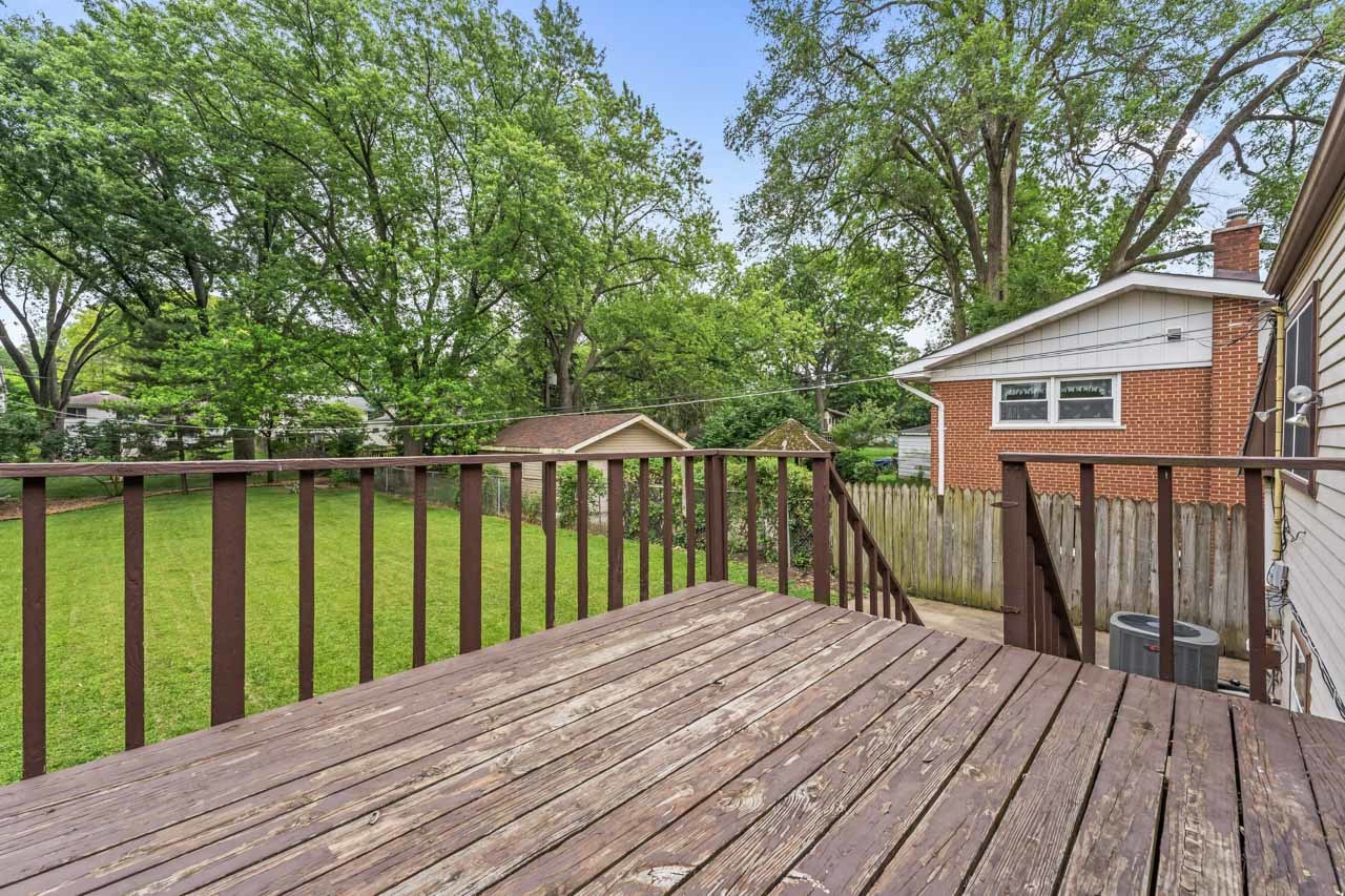 169 S Ellyn Avenue, Glen Ellyn, IL 60137