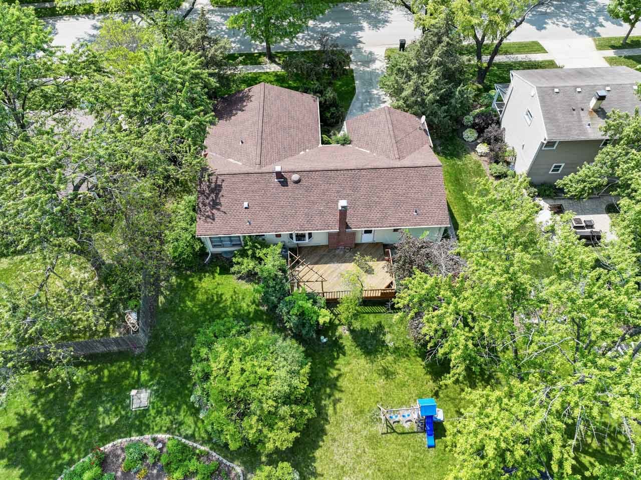 137 N Clark Drive, Palatine, IL 60074