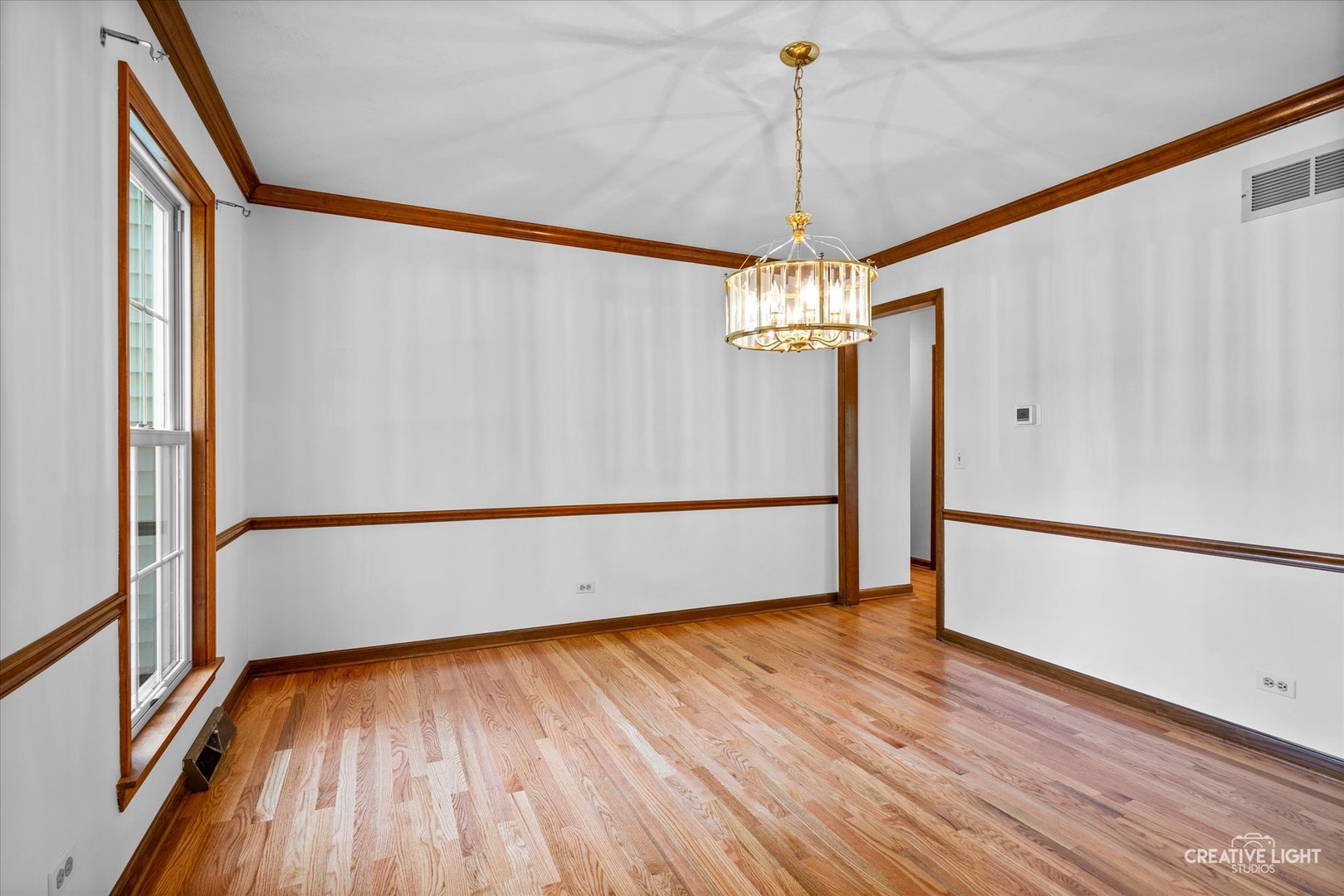 35 Venetian Way, Wheaton, IL 60189