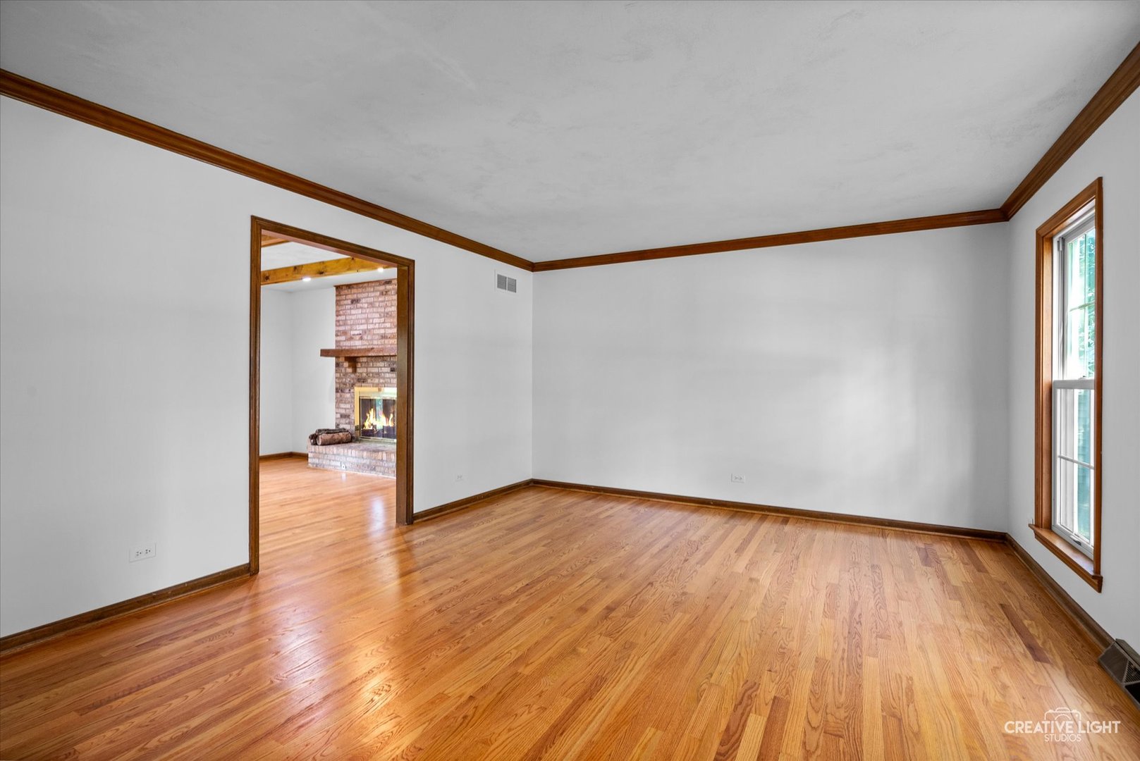 35 Venetian Way, Wheaton, IL 60189