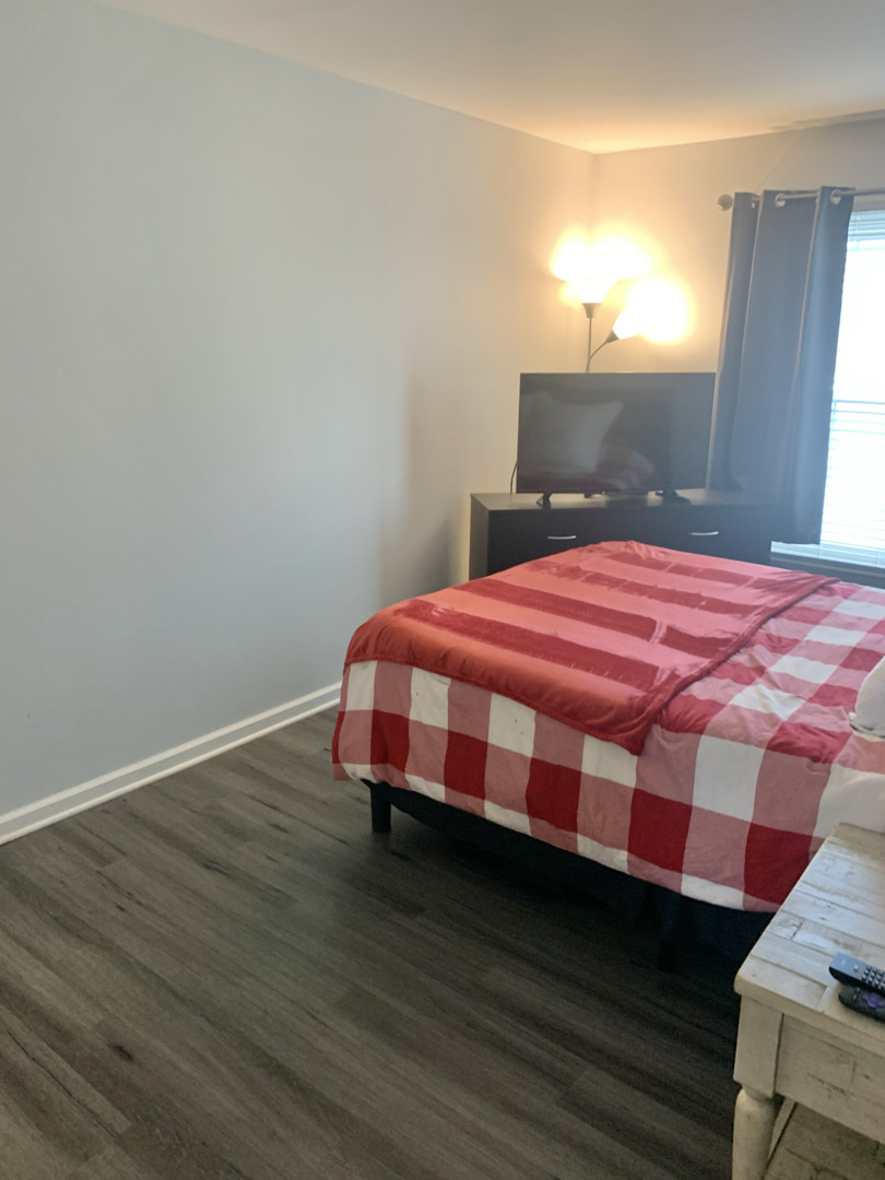 1678 Trowbridge Court #A, Wheaton, IL 60189