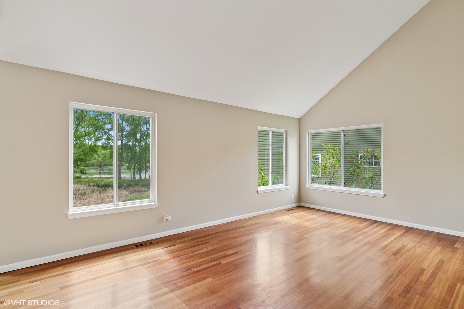 1188 Edgewater Lane, Antioch, IL 60002