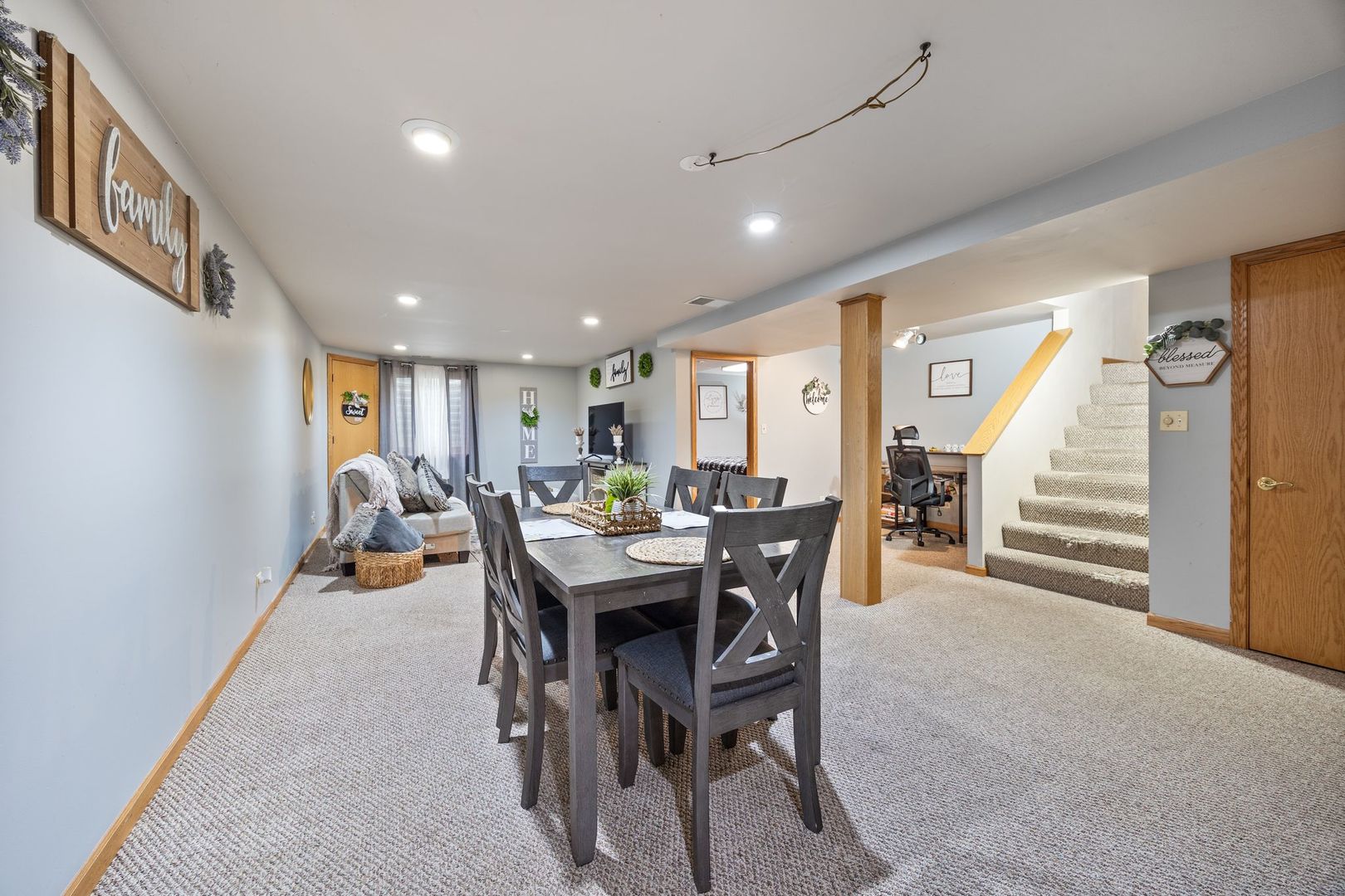 1669 Pinnacle Court, Aurora, IL 60502