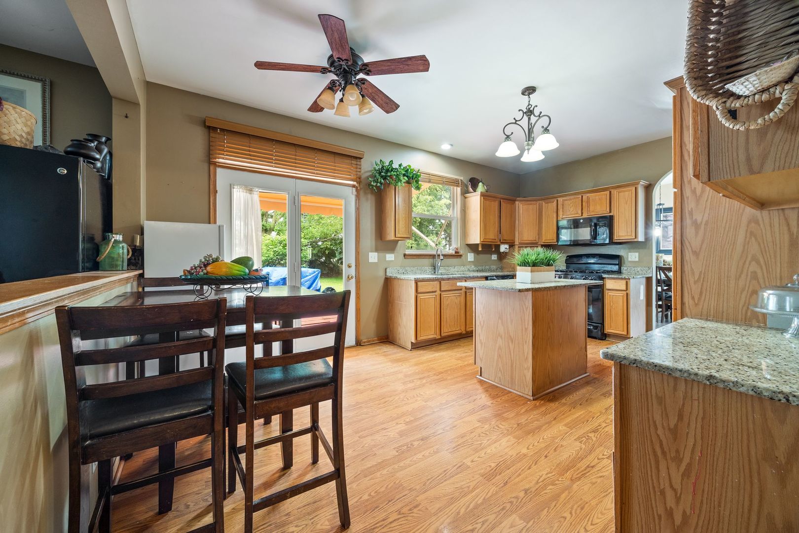 1669 Pinnacle Court, Aurora, IL 60502