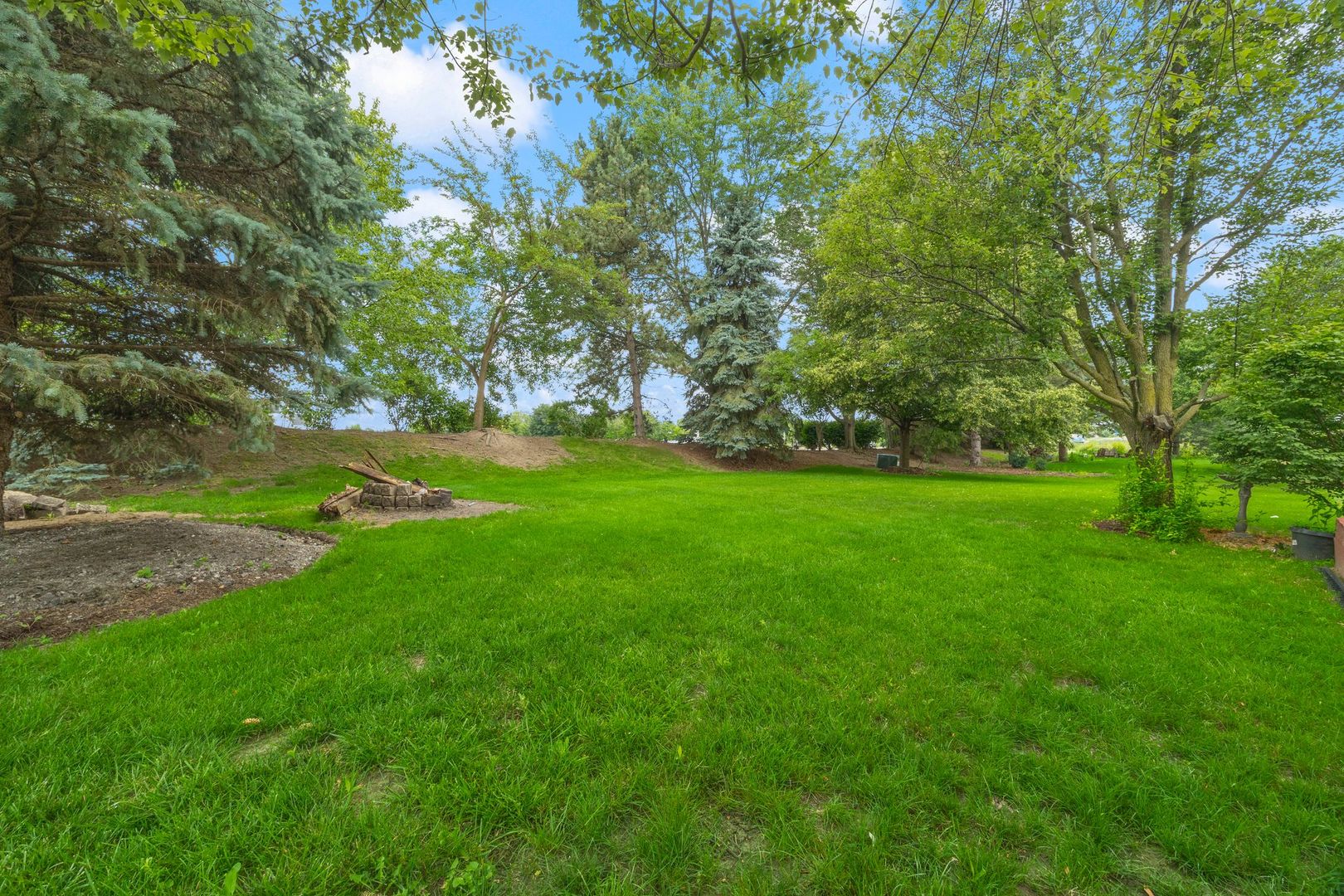 1669 Pinnacle Court, Aurora, IL 60502