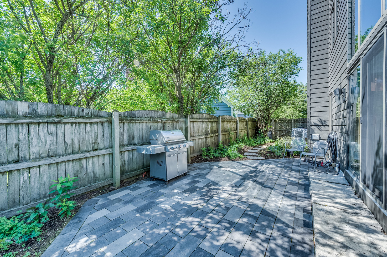 2193 CHARLOTTE Court, Wheaton, IL 60189