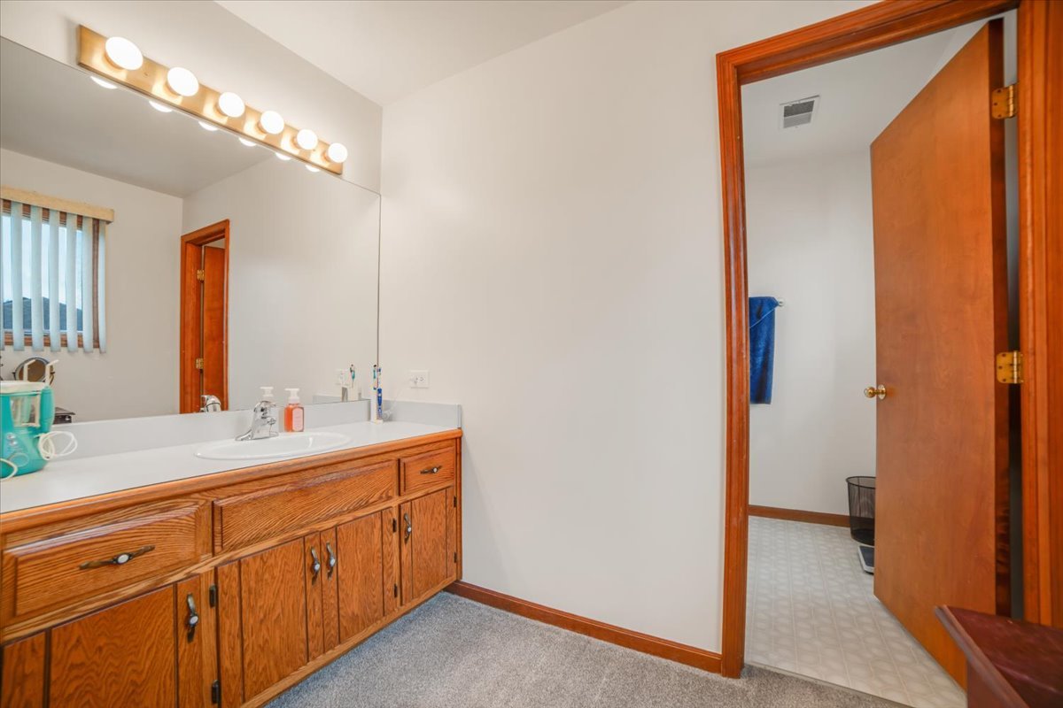 16308 S Peerless Court, Plainfield, IL 60586