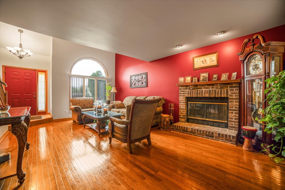 16308 S Peerless Court, Plainfield, IL 60586