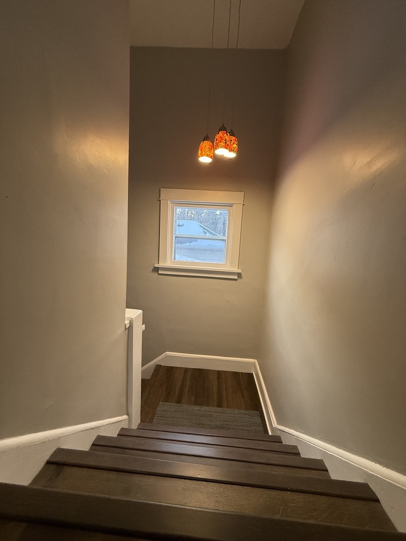 116 Center Street #2, Crystal Lake, IL 60014