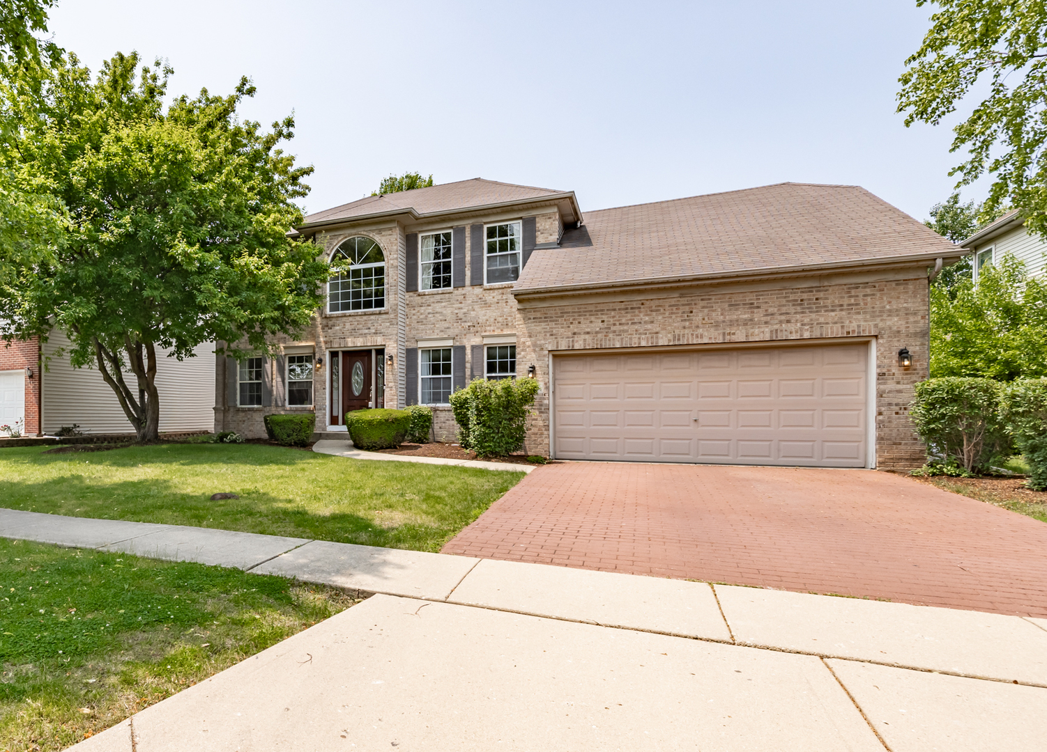 520 Carriage Way, South Elgin, IL 60177