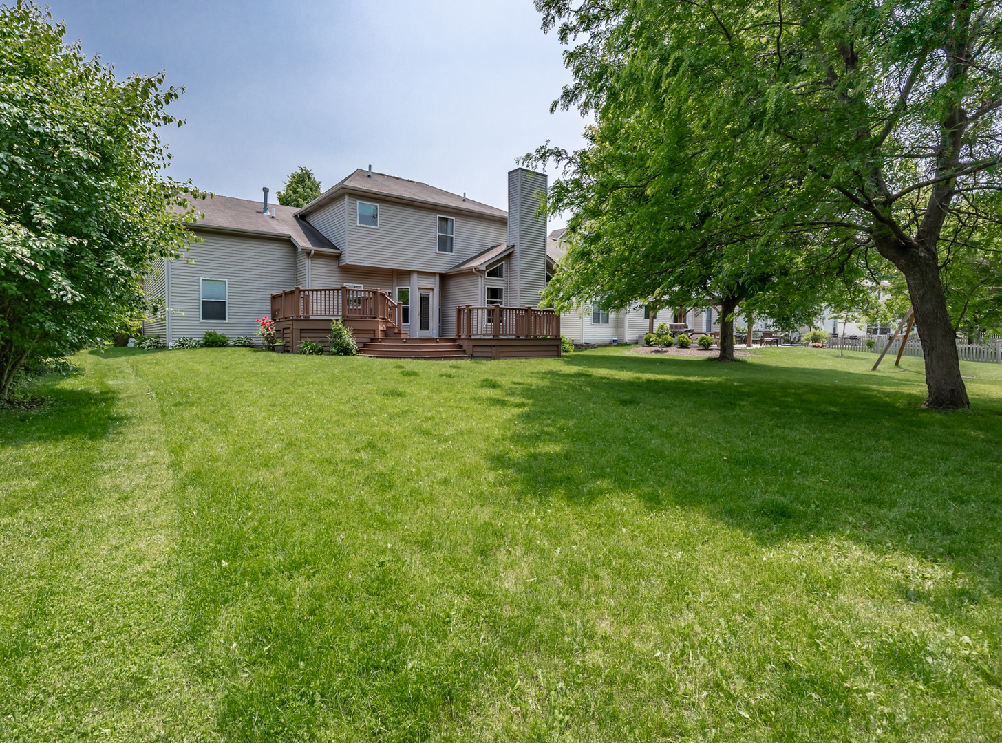 520 Carriage Way, South Elgin, IL 60177