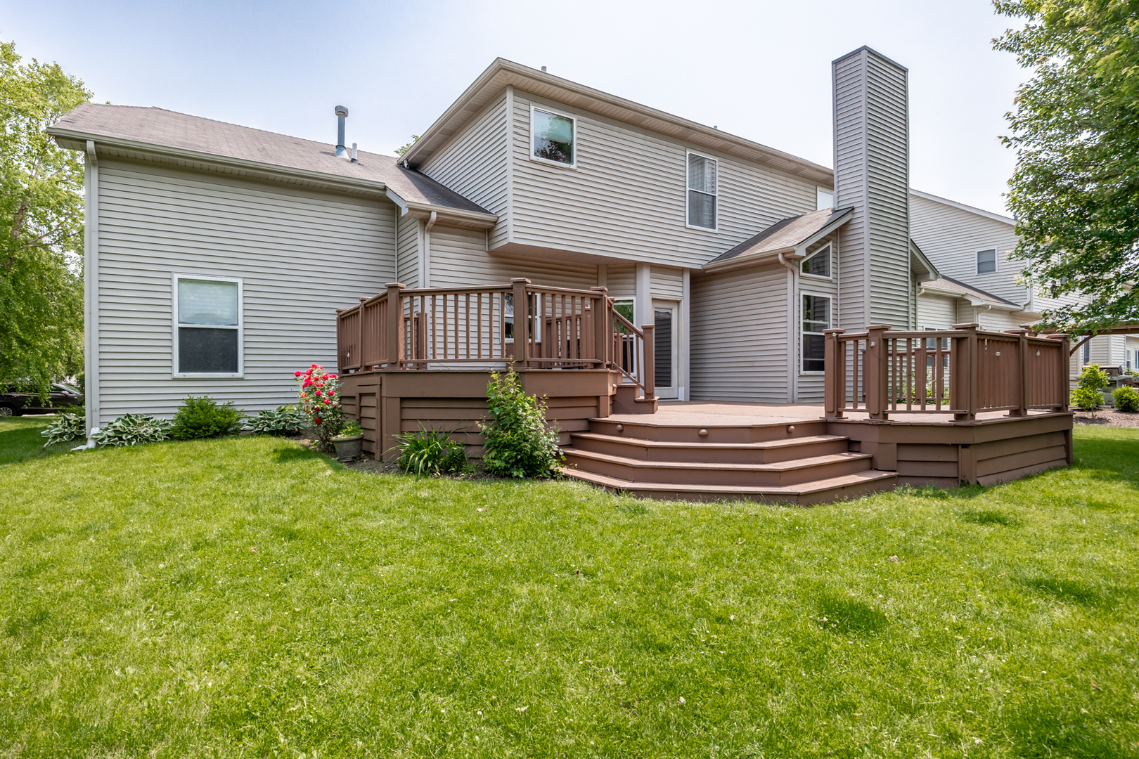 520 Carriage Way, South Elgin, IL 60177