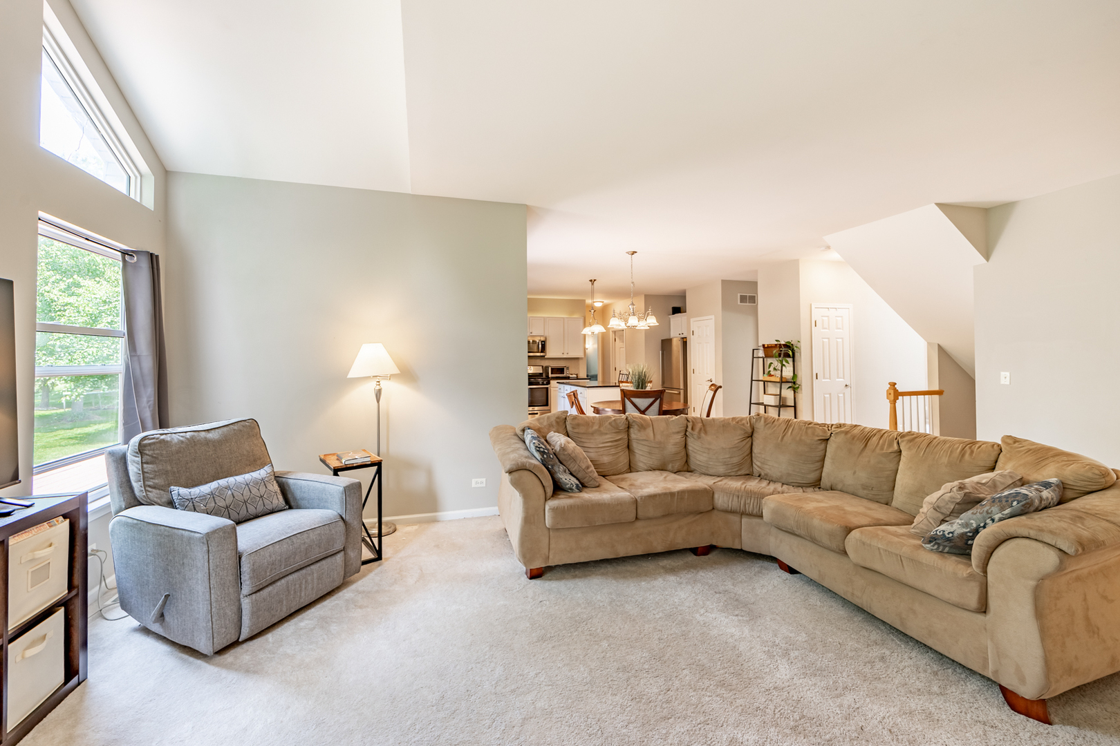520 Carriage Way, South Elgin, IL 60177