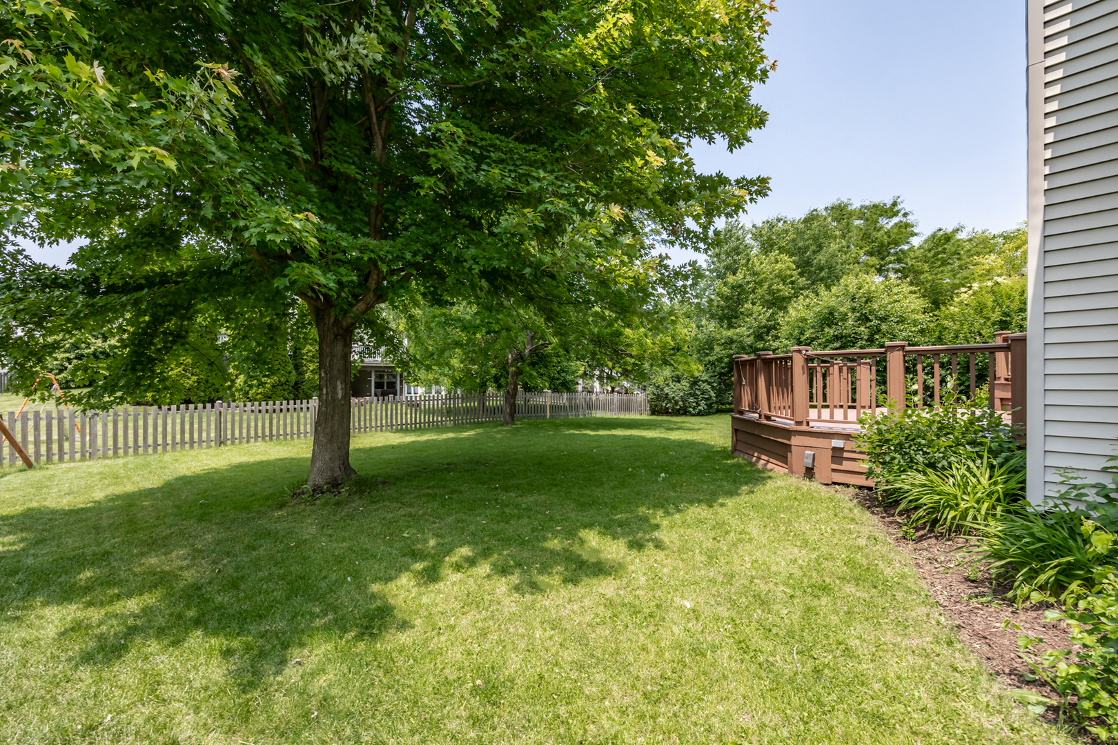 520 Carriage Way, South Elgin, IL 60177
