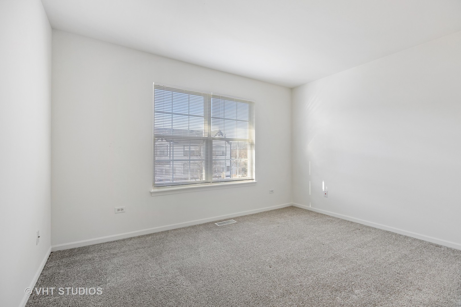 10 Vivaldi Court #10, Wheaton, IL 60189