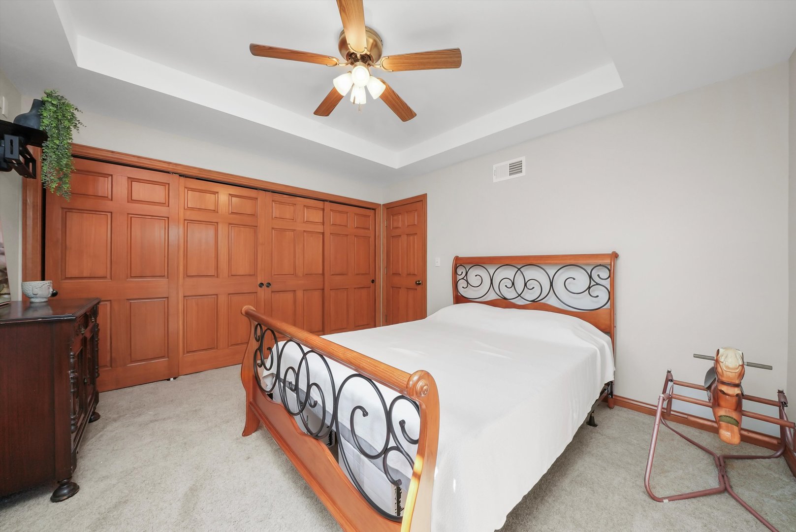 330 3rd Street, Libertyville, IL 60048