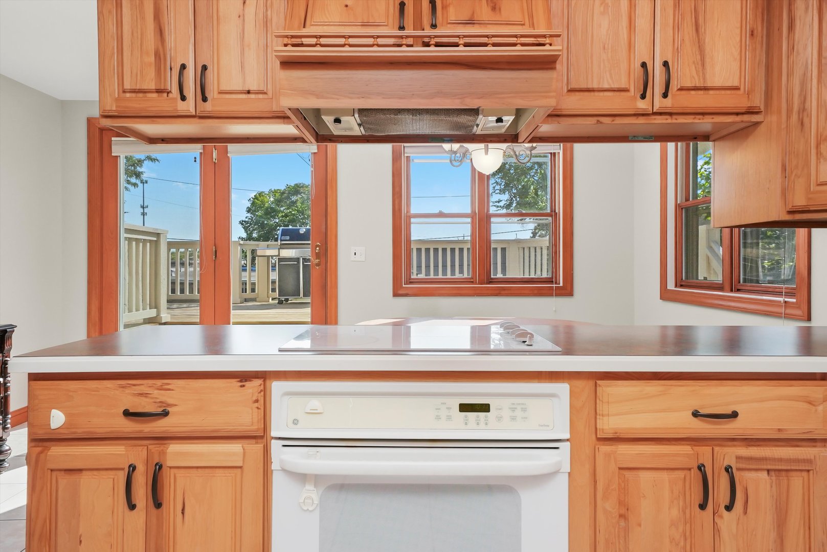 330 3rd Street, Libertyville, IL 60048