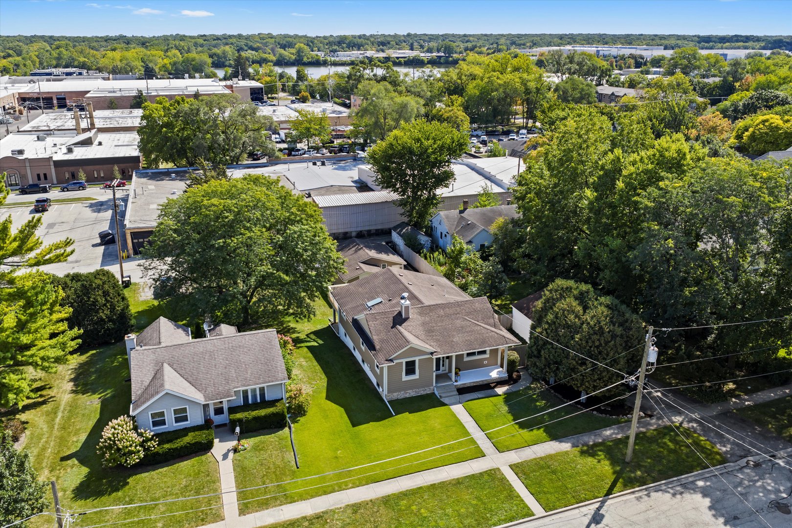 330 3rd Street, Libertyville, IL 60048