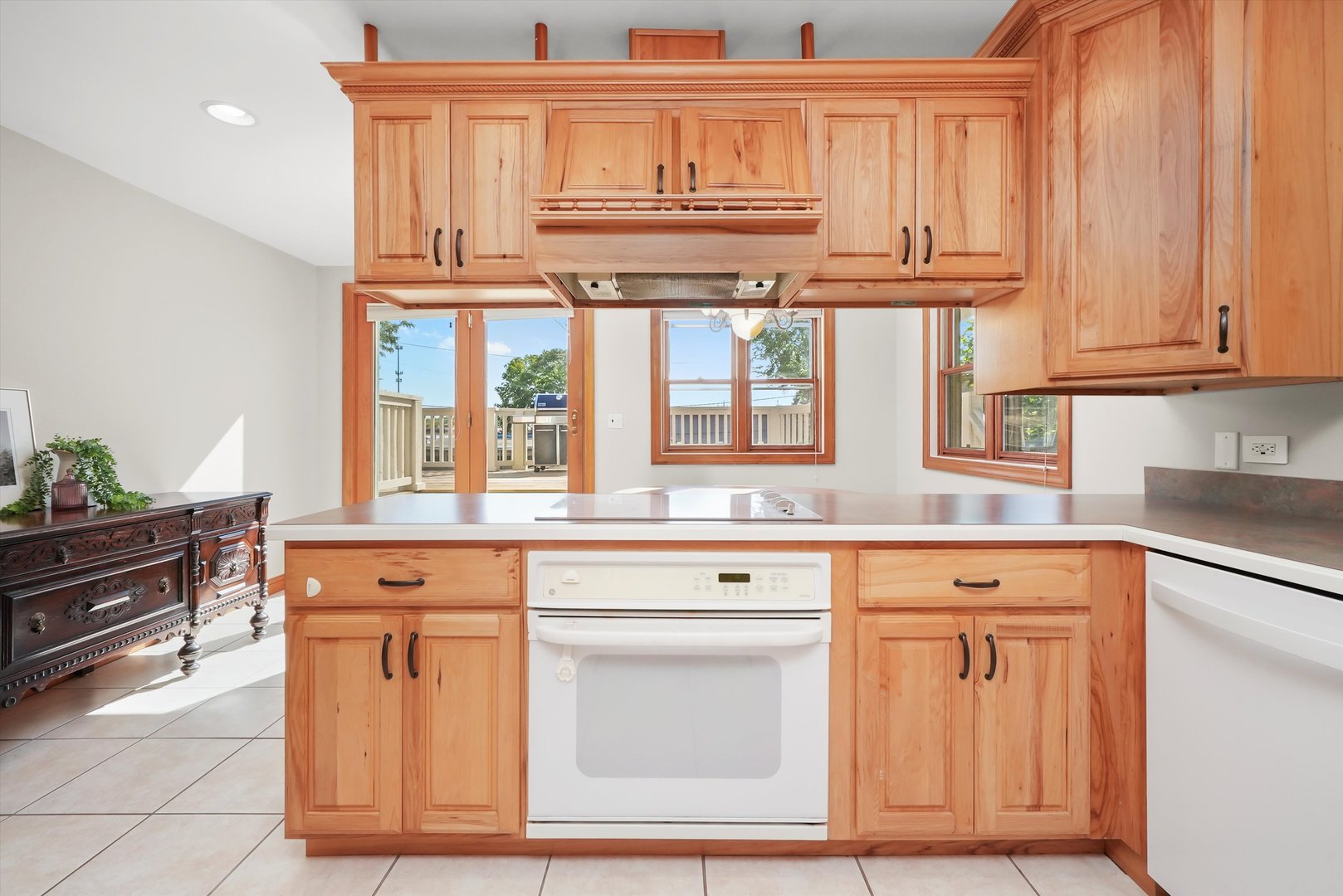 330 3rd Street, Libertyville, IL 60048