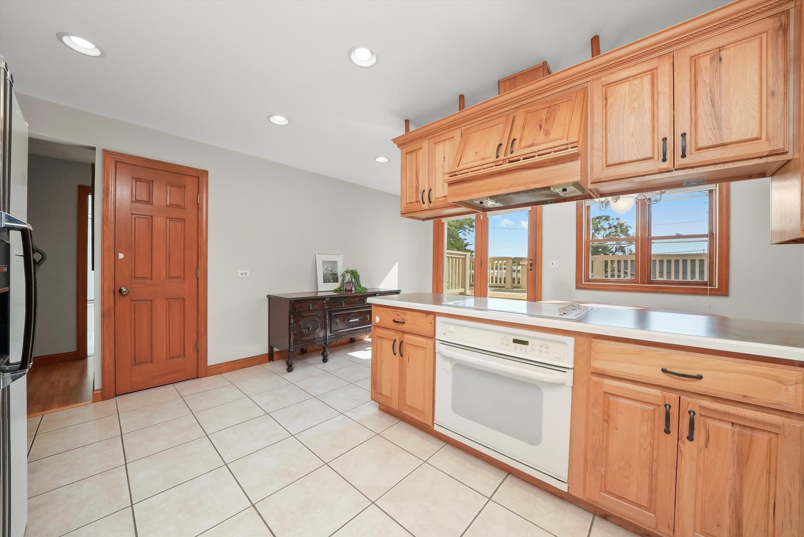 330 3rd Street, Libertyville, IL 60048