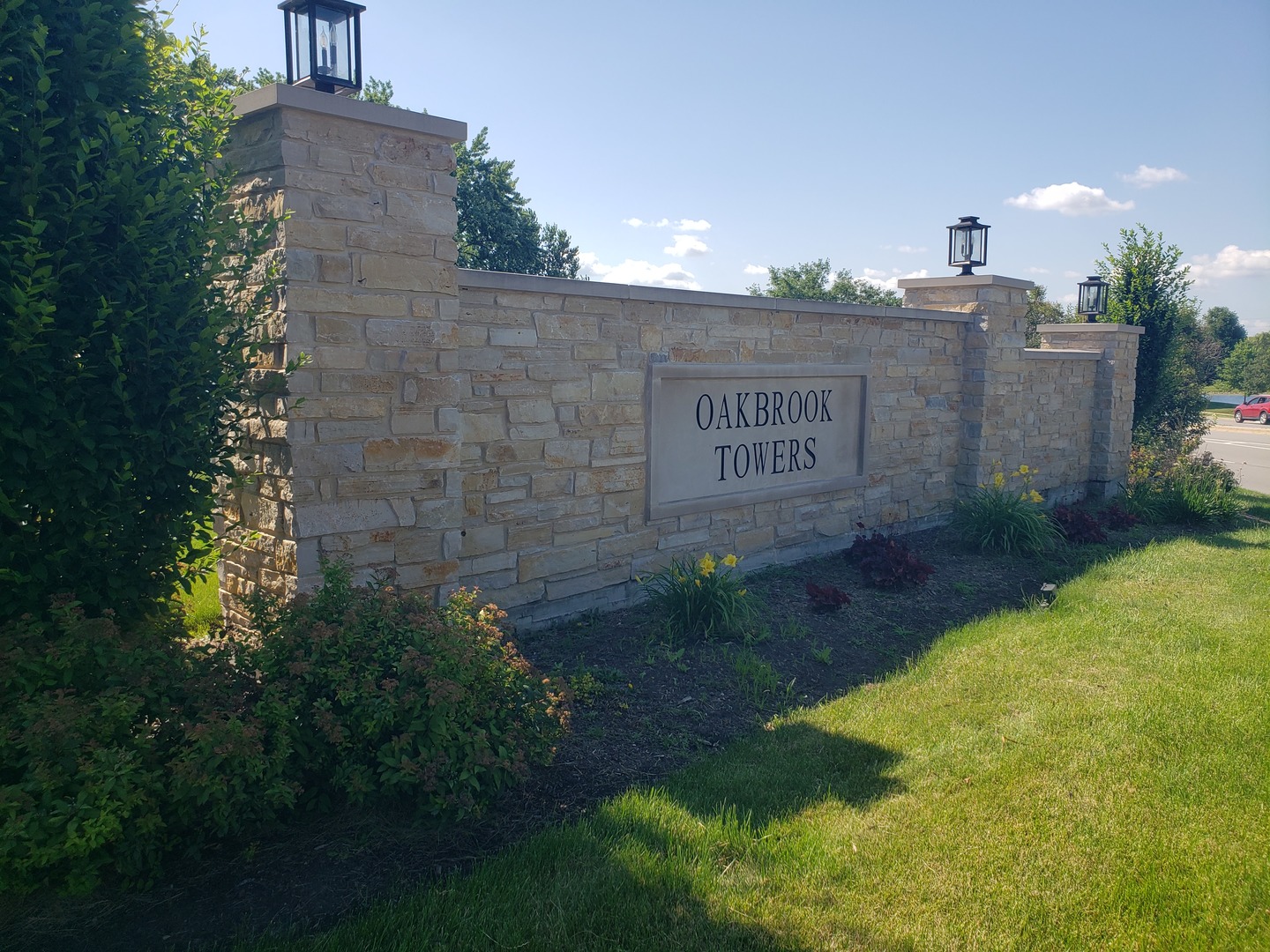 40 N TOWER Road #5B, Oak Brook, IL 60523