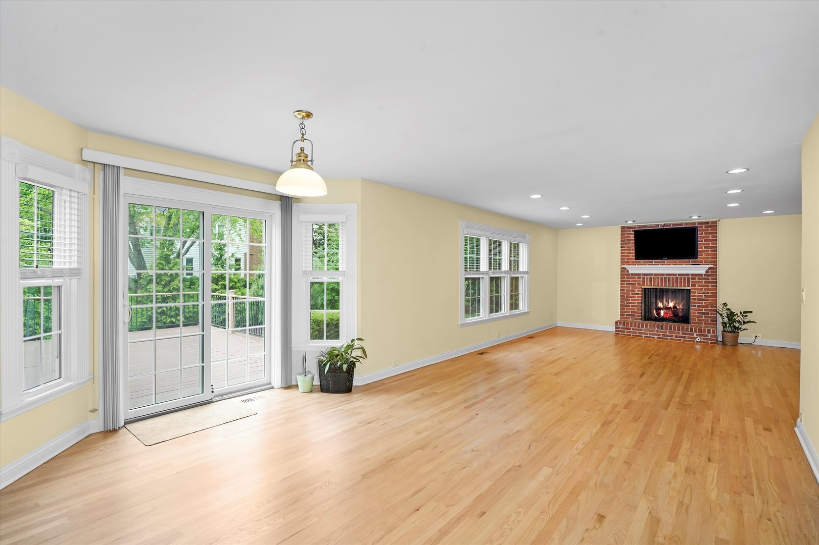 22528 W Thornbury Court, Deer Park, IL 60010
