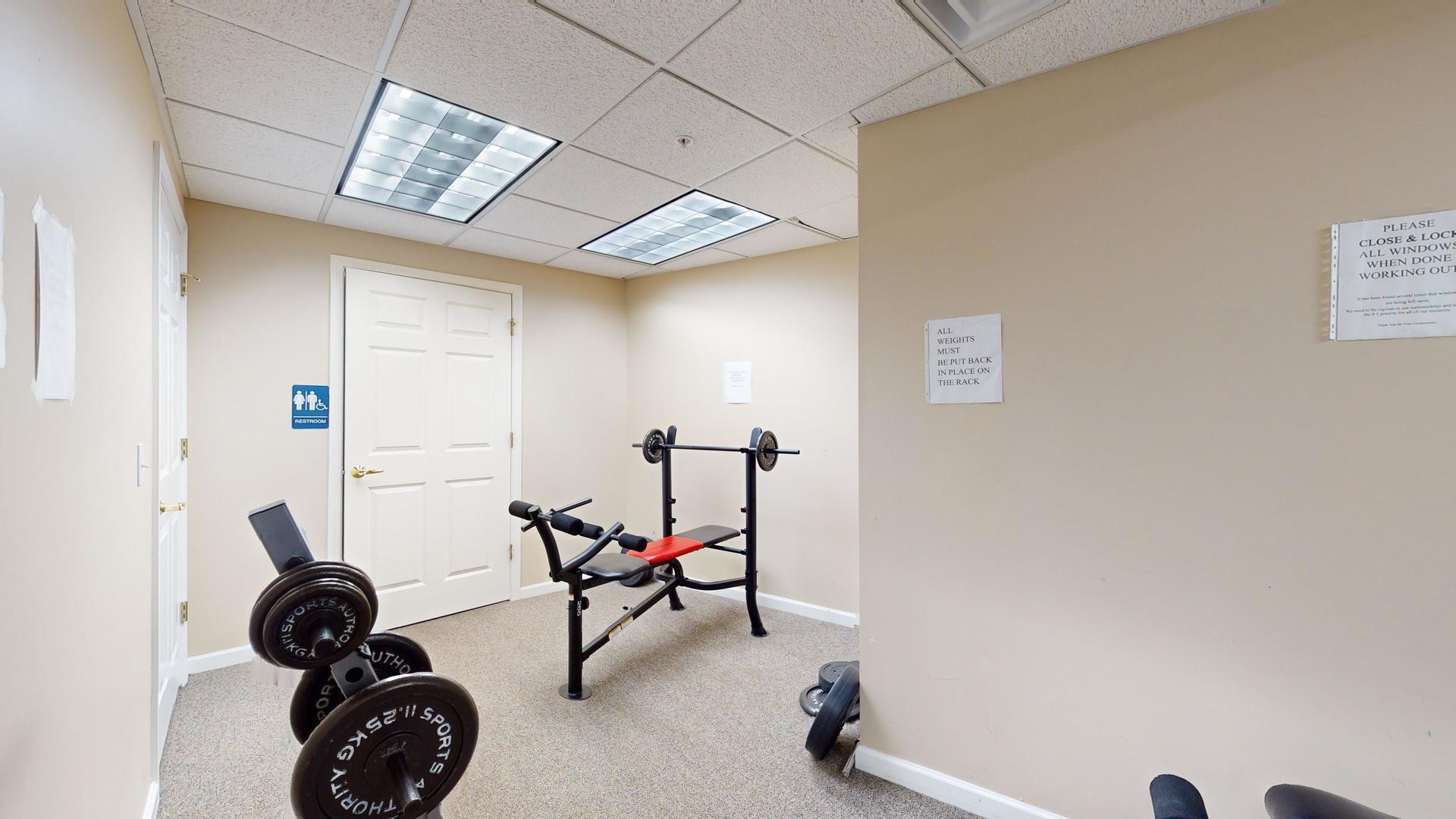 701 W Rand Road #227, Arlington Heights, IL 60004