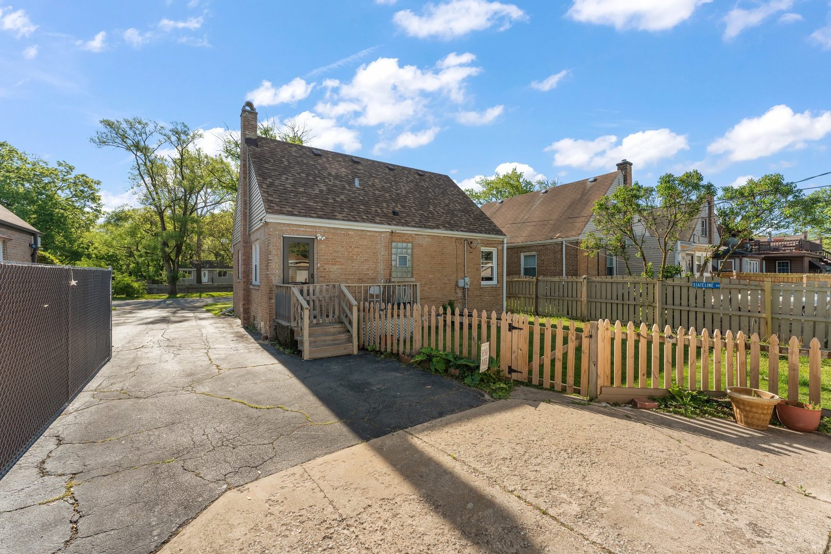 1678 State Line Road, Calumet City, IL 60409