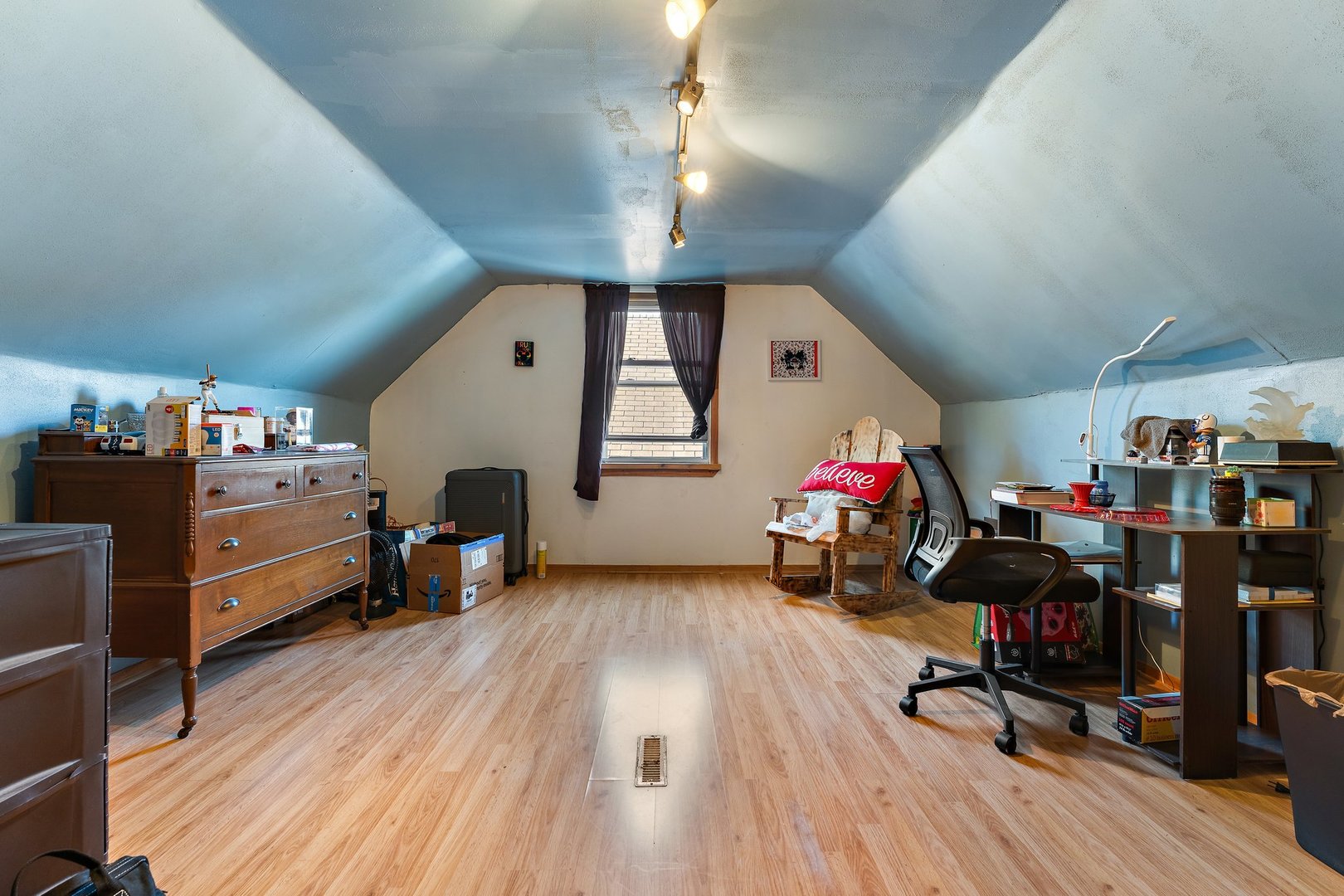 1678 State Line Road, Calumet City, IL 60409