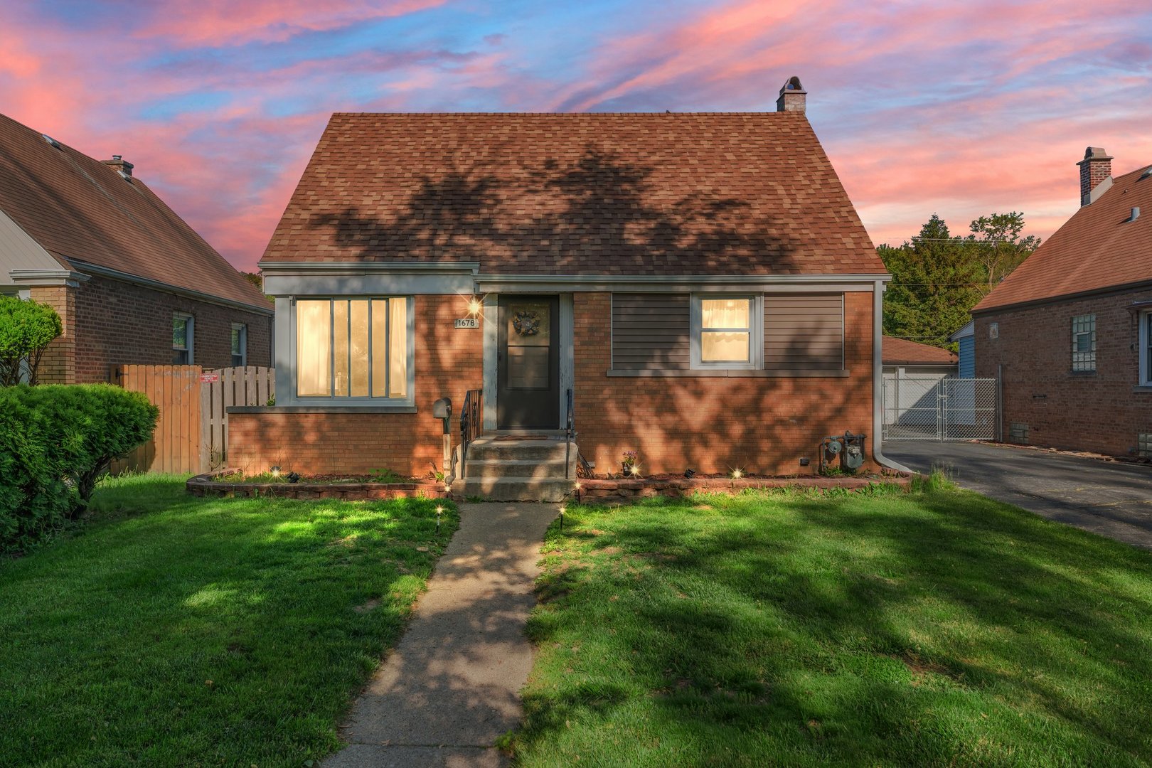 1678 State Line Road, Calumet City, IL 60409