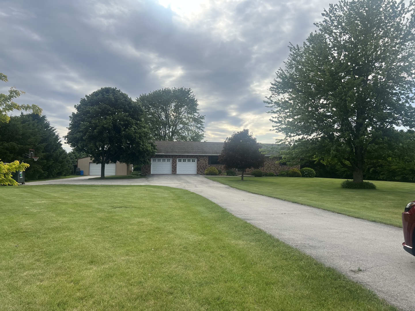 4377 N State Route 23, Leland, IL 60531