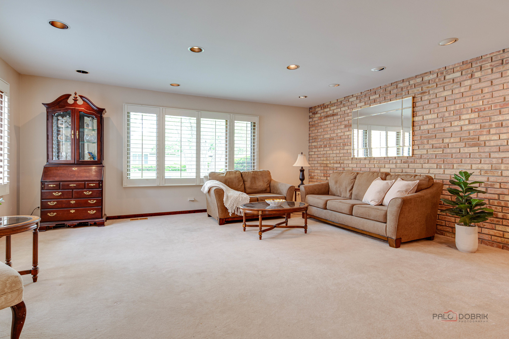 2045 Plymouth Lane, Northbrook, IL 60062