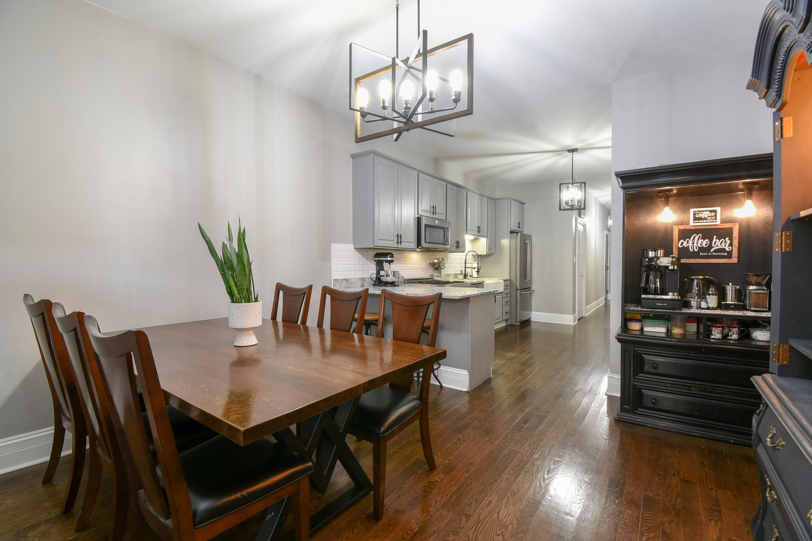 4419 N Racine Avenue #1N, Chicago, IL 60640