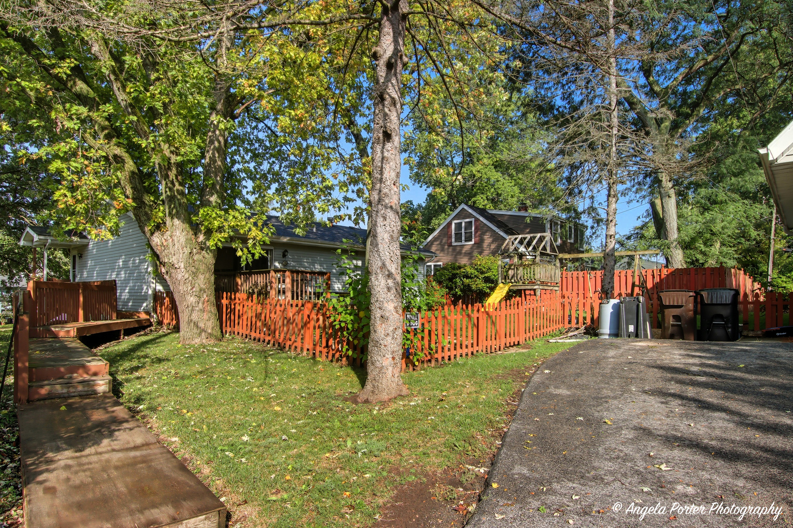 3828 EASTWAY Drive, Island Lake, IL 60042