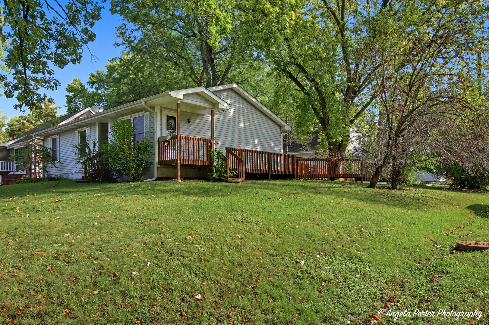 3828 EASTWAY Drive, Island Lake, IL 60042