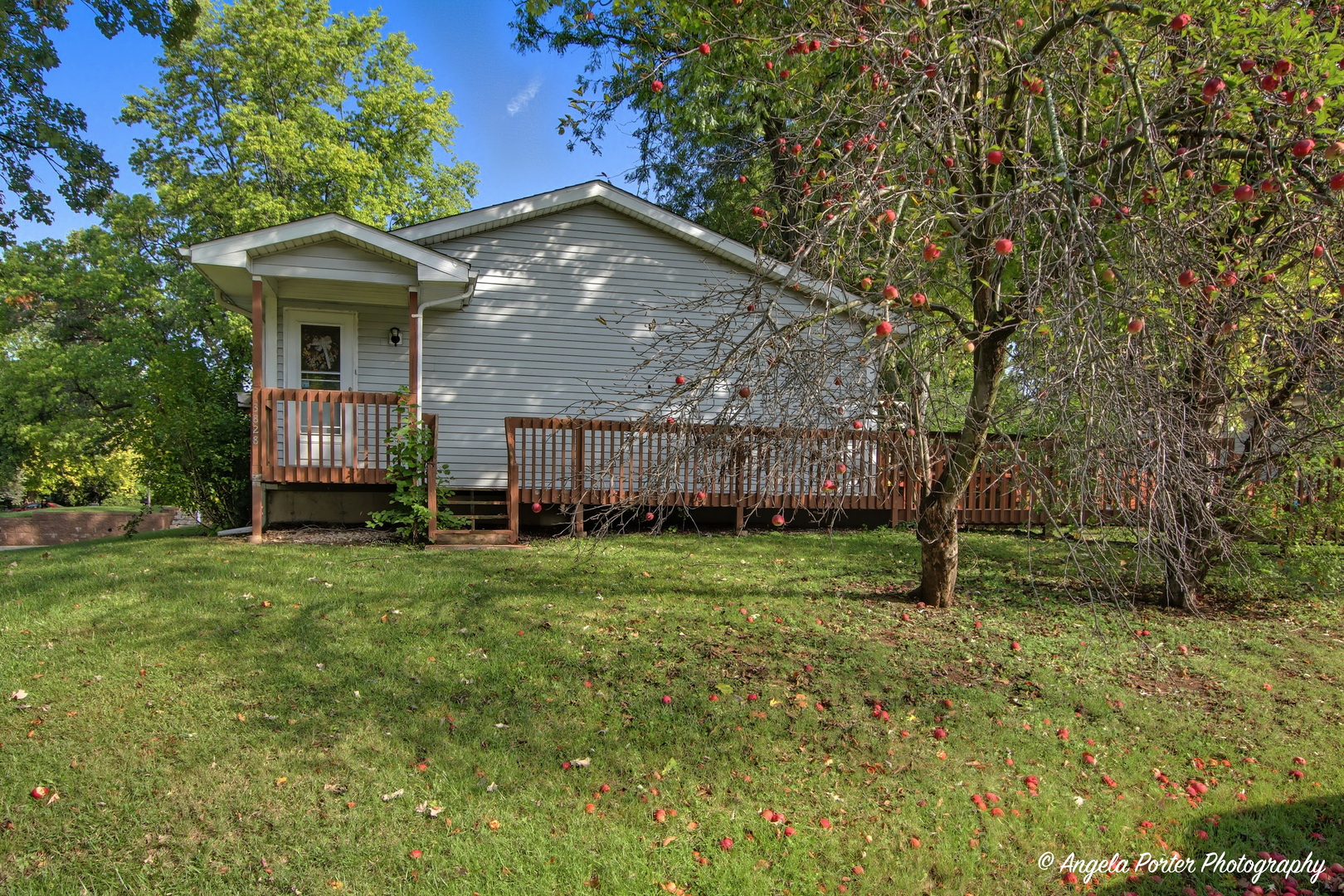 3828 EASTWAY Drive, Island Lake, IL 60042