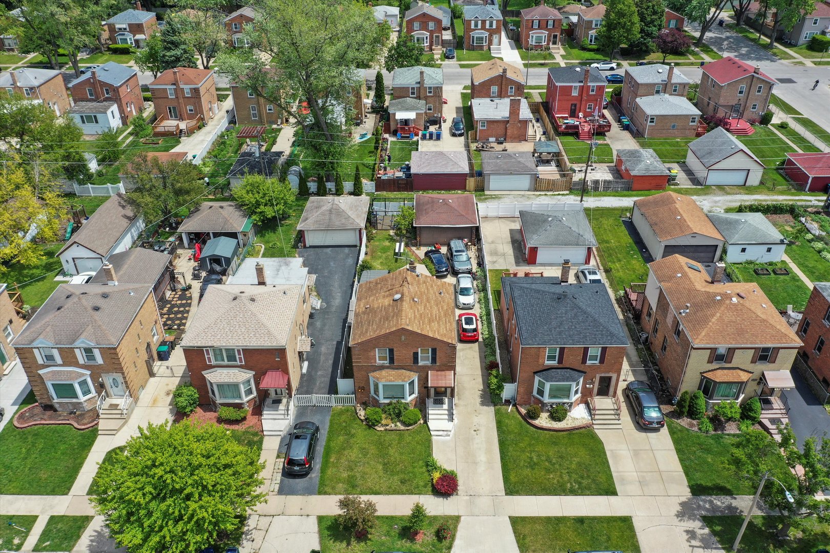 9141 S Albany Avenue, Evergreen Park, IL 60805