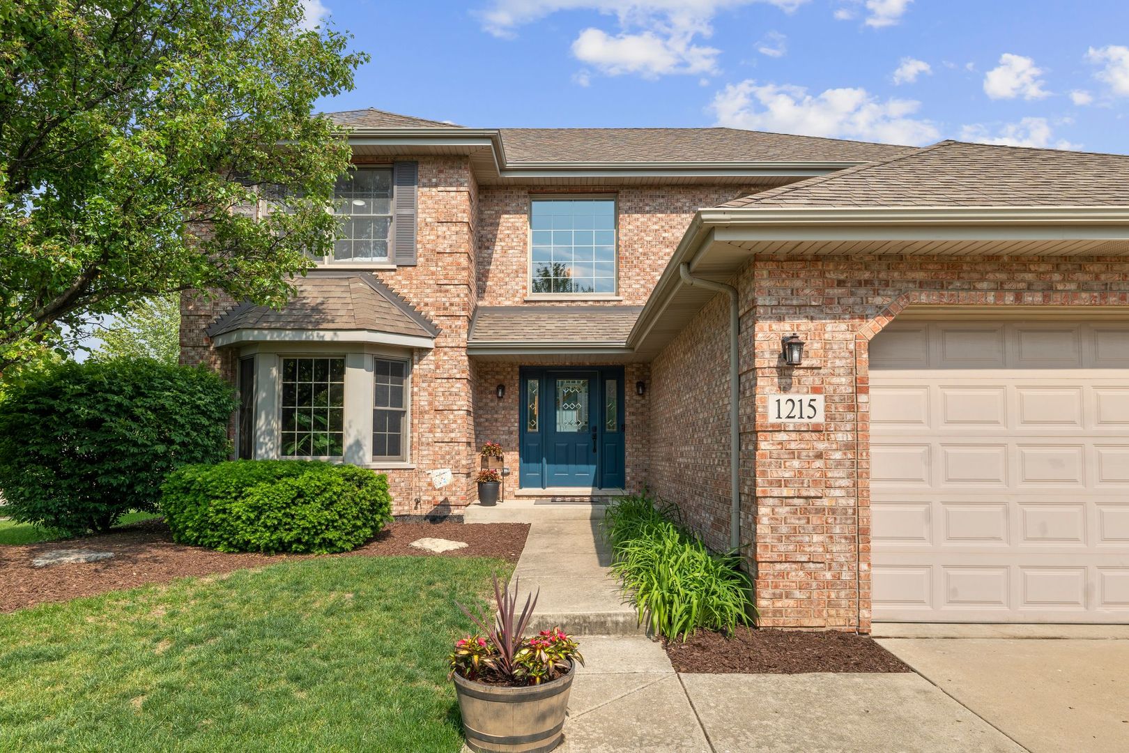 1215 Pendleton Drive, Lemont, IL 60439